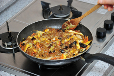 韩式炒粉丝,线,煮食,多样,豆,盘子,韩国食物,传统,蔬菜,热