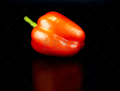 黑色背景,蔬菜,红色灯笼椒,香料,,辣椒粉,熟的,烹调,出示
