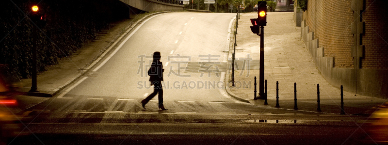 行人交叉路标志,斑马线,女人,水平画幅,全景,人,运动模糊,黄昏,彩色图片,照明设备