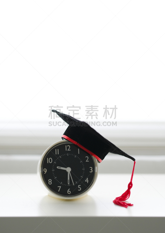 学位帽,白色背景,闹钟,分离着色,平衡折角灯,迈阿密大学,墨西哥湾沿岸国家,钟,文凭,马来西亚