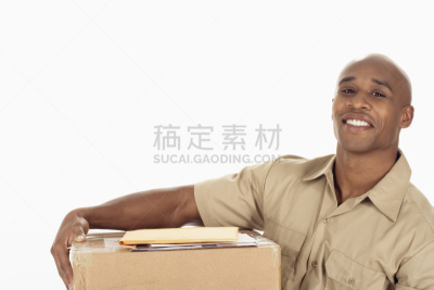 影棚拍摄,递送人员,黑色人种,专业人员,背景分离,肖像,拿着,欢乐,注视镜头,非洲人