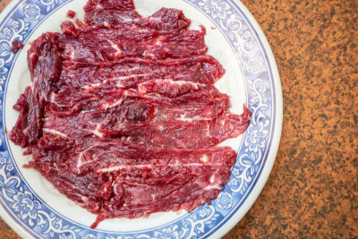 生食,牛肉,切片食物,水平画幅,夜晚,传统,计量器,文章,干的,锅