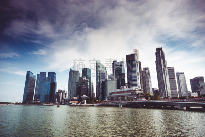 singapore skyline at dusk