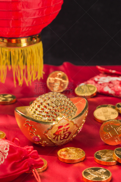 黄金,小猪扑满,对联,猪年,红色,春节,运气,垂直画幅,红包,图像