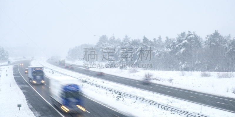 交通,公路,大风雪,冬天,寒冷,旅途,卡车,汽车,环境,半挂式卡车