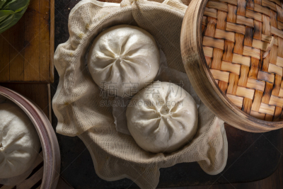 中式小笼包,小圆面包,两个物体,食品,蒸菜,中国食品,蒸锅,芜菁,自制的,2018