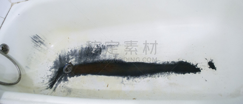 古典式,凌乱,生锈的,浴盆,特写,白色,湿,排水口,洞,被痛打的