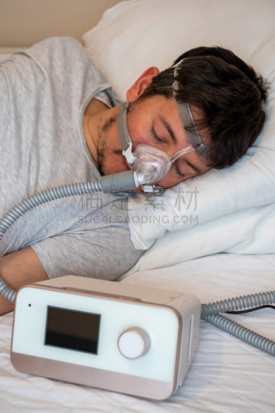 平滑的,防护面罩,人的鼻子,制造机器,青年男人,全部,夜晚,睡觉,做
