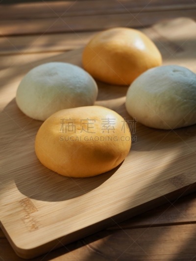中式小笼包,东方食品,比萨饼,菜豆,涂油烤肉,塞满了的,垂直画幅,韩国食物,面包,白色