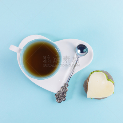茶碟,茶杯,三明治,奶酪,心型,蓝色背景,婴儿勺,草本,饮料,茶