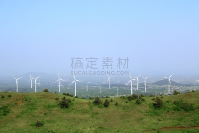 제주에 있는 '동검은이오름' 의 봄 풍경이다.