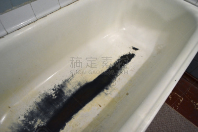 古典式,凌乱,生锈的,浴盆,特写,白色,湿,排水口,洞,被痛打的