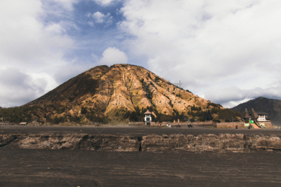 风景,戏剧性的天空,山,火山,婆罗摩火山,居住区,烟雾,户外,印度尼西亚,山脉