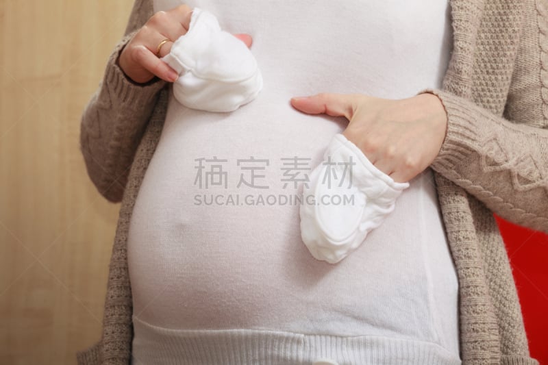 女人,婴儿鞋,拿着,小的,波兰,父母,母亲,鞋子,胃,婴儿