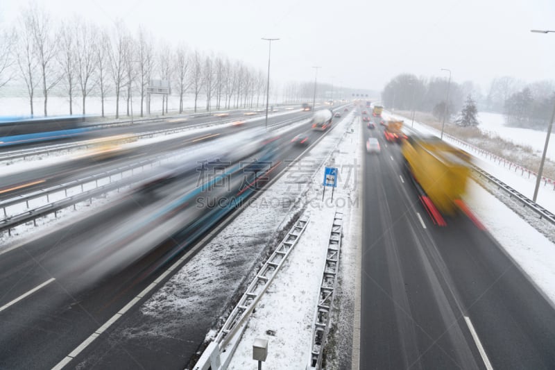 交通,公路,冬天,大风雪,旅途,卡车,汽车,半挂式卡车,交通堵塞,皮卡车