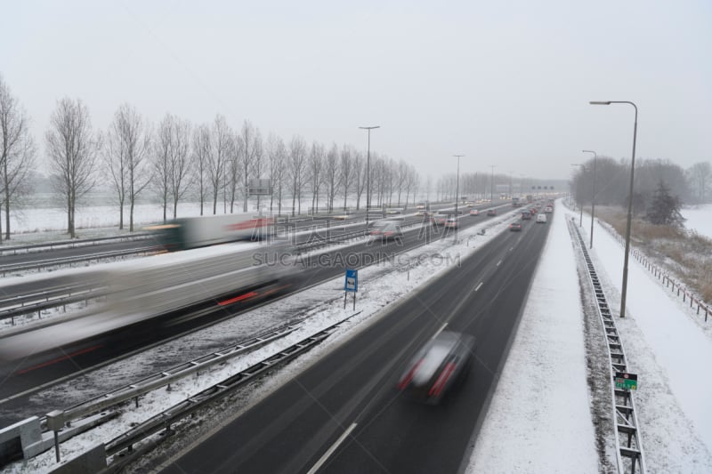 交通,公路,冬天,大风雪,旅途,卡车,汽车,半挂式卡车,交通堵塞,皮卡车