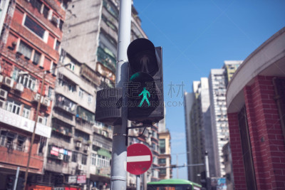 交通,行人,户外,绿色,图像,水平画幅,无人,城市,交通信号灯操纵台,绿灯