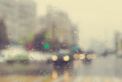 汽车,透过窗户往外看,十字路口,运动模糊,挡风玻璃,雨滴,人行横道,湿,沥青,交通
