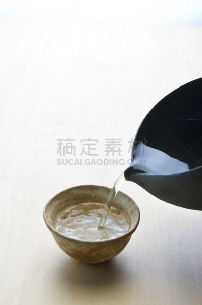 含酒精饮料,无人,清酒杯,垂直画幅,日本酒壶,日本青酒,图像,日本,摄影