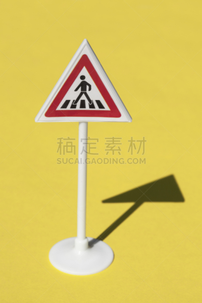 人行横道,行人交叉路标志,警告标志,彩色背景,交通,步行道路,道口标志,阴影,行人