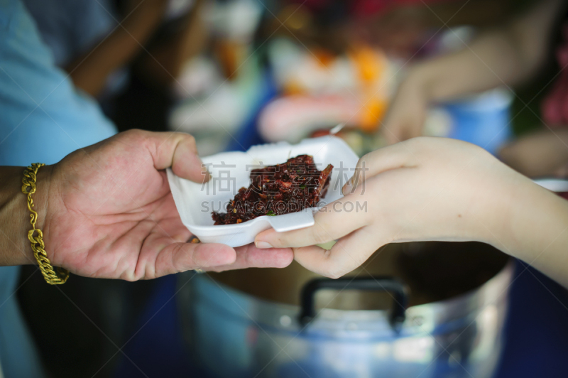 食品,饥饿的,男人,概念,慈善救济,手,捐款箱,喂养,分享