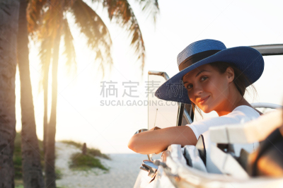 汽车,幸福,敞篷车,青年女人,旅途,华贵,热带气候,复古风格,逃避现实,梦想