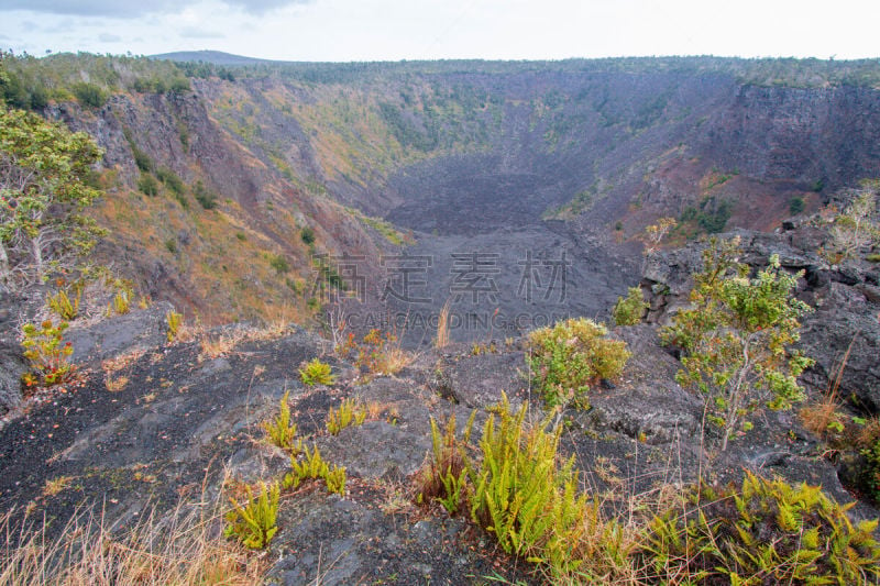 几劳亚活火山