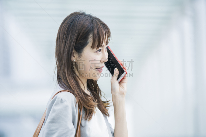 女商人,专业人员,仅日本人,远程工作,客户服务代表,日本人,通勤者,户外,仅女人,仅一个女人
