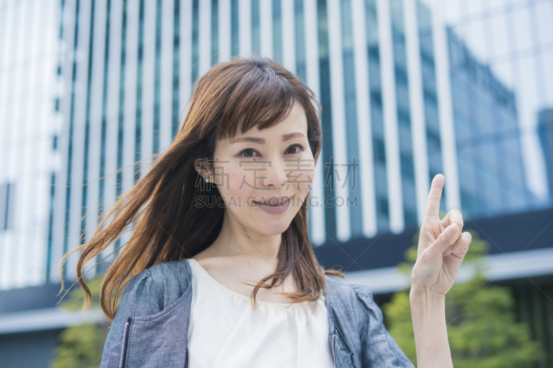 女商人,注视镜头,商务,专业人员,结论,仅日本人,肖像,一个人,远程工作,工作母亲