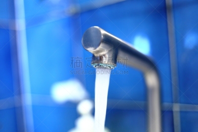 水槽,钢铁,水龙头,塑胶,环境,卫生间,漏泄,瓶子,化妆用品,设备用品