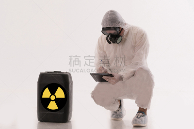 放射警告标志,保护服,防毒面罩,衣服,制造业职位,警告标志,背景分离,面具
