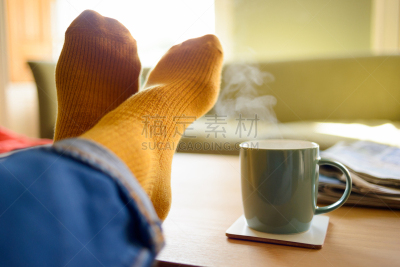 舒服,家庭生活,周末活动,热,咖啡杯,杯,仅男人,仅一个男人,茶杯,住宅内部