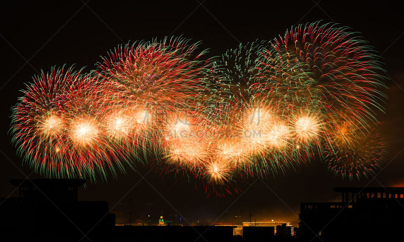 夜晚,新年前夕,天空,烟花秀,圣诞装饰物,倒计时,彩色背景,现代,色彩鲜艳,欢乐