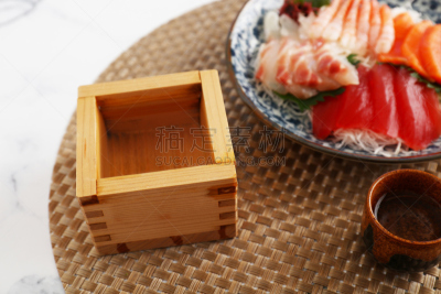 清新,生鱼片,日本青酒,饮料,蔬菜,含酒精饮料,枡,舒服,食品,餐具