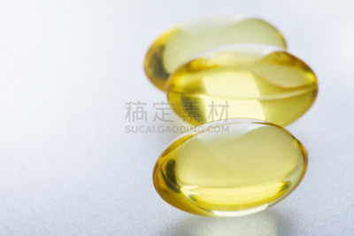 鱼肝油,鱼油,胶囊,白色背景,三个物体,欧米茄,发胶