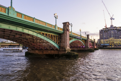英国,英格兰,南华克桥,伦敦,著名景点,拱桥,河流,户外,天空,建筑