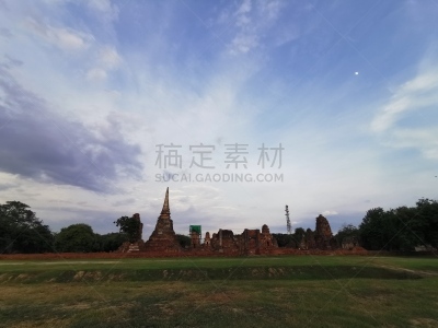 Ayutthaya​ view​ by​ Wat​ Mahathat​ during​sunset