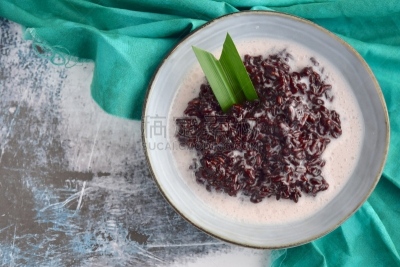 黑糯米,粥,椰汁,甜点心,叶子,印度尼西亚,糖,棕榈树,素食,早餐