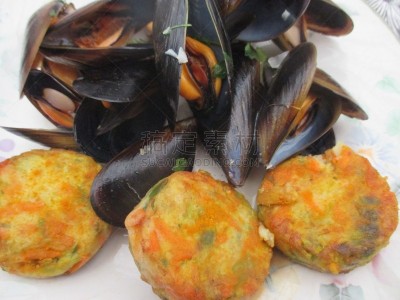 韭,胡萝卜,贻贝,薄烤饼,上菜,马铃薯,蔬菜,炸制食物,法国,食品