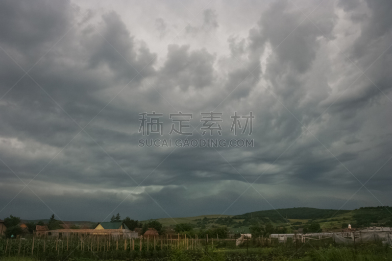 戏剧性的天空,雷雨,特兰西瓦尼亚,认真的,山,接力赛,在上面,气候,暗色,云景