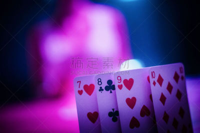 扑克,夜晚,贺卡,休闲游戏,运动,拿着,威士忌,仅女人,仅一个女人,人体