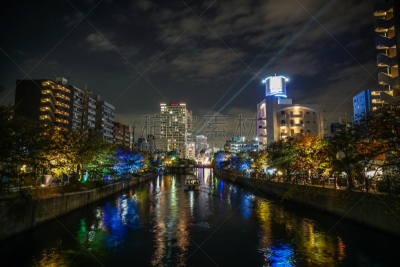 照明设备,河流,横滨,城市天际线,正下方视角,船,城市生活,城镇景观,观光船,公共建筑
