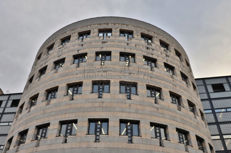 La bibliothèque et médiathèque nommée François Mitterrand à Villeurbanne - Vue extérieure - Ville de Villeurbanne - Département du Rhône - France