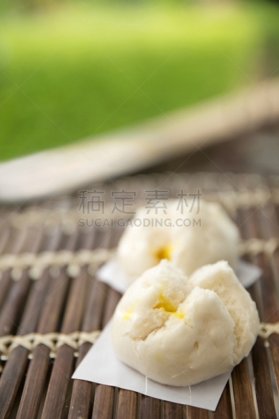 小圆面包,中式小笼包,饺子,蒸锅,点心,垂直画幅,开胃品,填塞料,膳食,篮子