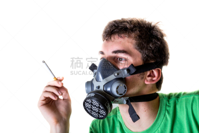 吸烟问题,催泪瓦斯,防毒面罩,留白,灵感,面罩,水平画幅,烟,仅男人,仅成年人