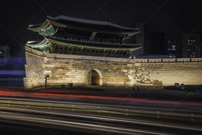 南大门,首尔,韩国,夜晚,过去,推拉镜头,红绿灯,南大门市场,屋檐,建筑檐口