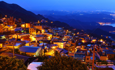 沼,夜晚,乡村,九份,旅游目的地,水平画幅,山,黄昏,房屋,悲哀