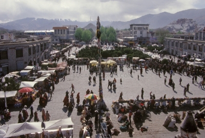 Jokhang Temple Square with Potala Palace in Lhasa, Tibet (大昭寺.布达拉宫)