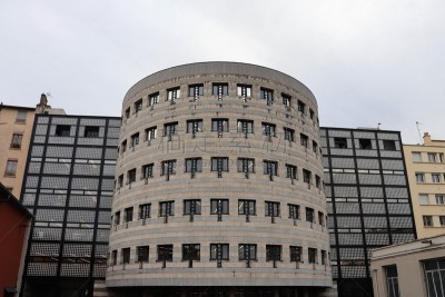 La bibliothèque et médiathèque nommée François Mitterrand à Villeurbanne - Vue extérieure - Ville de Villeurbanne - Département du Rhône - France