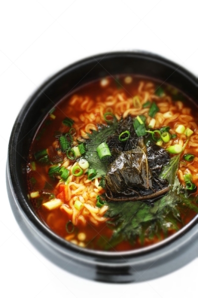 韩国食物,紫苏,面条,白色背景,草本,香料,垂直画幅,日本食品,食品,日本拉面